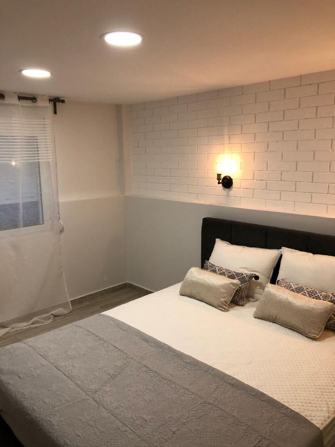 דירות אתונה Helen Luxury Happy House מראה חיצוני תמונה